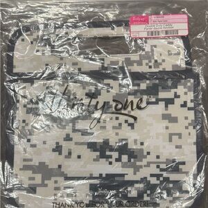 Thirty-One Digital Camo Organizer